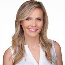 Catherine Lobb's Instagram, Twitter & Facebook