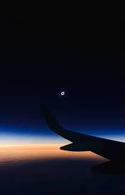 Eclissi lunare del 16 luglio 2019 (it); Die Totale Sonnenfinsternis Von 2 Juli Bis 2019 Fotografiert Aus Dem Flugzeug