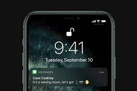 Entdecken sie jetzt produkte der marke apple. Apple S New Iphone Finally Sacrifices Thinness For Battery Life The Verge