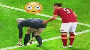 Voir plus d'idées sur le thème drôle, blague foot, blague. Arbitres De Football Les Plus Droles Moments Youtube
