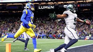 What channel are Sunday NFL games today? TV schedule, time, watch Broncos-Patriots, Seahawks-Rams