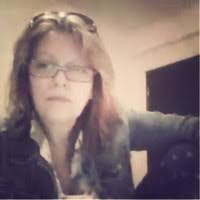 Adelaide Rocha's Instagram, Twitter & Facebook