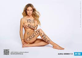 Für den guten Zweck: Alena Gerber zeigt sich wieder nackt - ExtraBlitz
