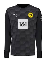 The bvb team set consists of 25 cards with embossed, printed autographs of the players, 4 special themed cards, 1 exclusive signal iduna park flenticular card. Borussia Dortmund 2020 21 Gk Away Kit