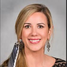 Amanda Hamann's Instagram, Twitter & Facebook