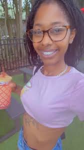 Do people actually like petite girls?