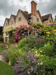 Packwood House Warwickshire Packwood Warwickshire English Cottage Garden