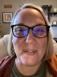 Hey ladies and gentlemen I'm here today to tell u guys come support my  wonderful friend Jhonna Willis and her black owned business thank u .