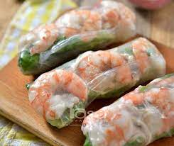 With paper noodles, bean sprout, wood ear mushroom, egg yolk, green onions, etc in preparation, this vietnamese traditional food can be easily made at home. Cara Buat Spring Rolls Vietnam Yang Sedap Sesangat