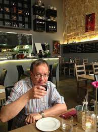 Of la taperia bar de tapas. Soaking Up The Vino Tinto Bild Von La Taperia Bar De Tapas Palma De Mallorca Tripadvisor