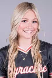 Makenzie Foster's Instagram, Twitter & Facebook