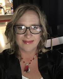 Deedee Shaw's Instagram, Twitter & Facebook