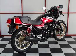 スズキ ｇｓｘ４００ｆｓインパルス レストア車 ａｕｔｏｇａｒａｇｅ ａｂｂｔ 川越 新車 中古バイクなら グーバイク スズキのオートバイ クラシックバイク バイク