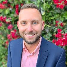 Tim Ducker's Instagram, Twitter & Facebook