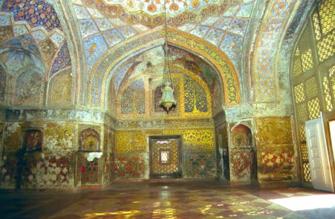 Image result for interior decotions of taj mahal"
