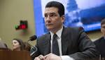 FDA urges crackdown on vaping