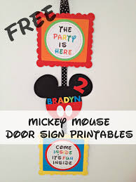 Looking to make an easy banner? How To Make A Mickey Mouse Inspired Party Door Sign With Free Printables Ellierosepartydesigns Com