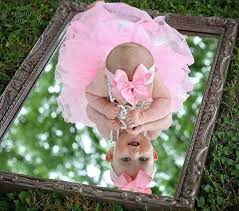 Pin By Maritza Soto On Craft Work Baby Girl Photography 6 Month Baby Picture Ideas Baby Girl Pictures