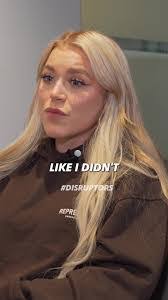 Ellie Brooke's Instagram, Twitter & Facebook