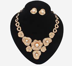 Light weight gold latkan earrings are famous among the earrings designs. Light Weight Gold Necklace Set Heavy Pearl Necklace Set Buy Light Weight Gold Necklace Set Pearl Necklace Set Heavy Pearl Necklace Set Product On Alibaba Com