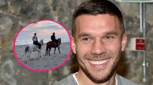 He is regarded as one. Filmreif Lukas Podolski Geniesst Date Mit Seiner Monika Promiflash De