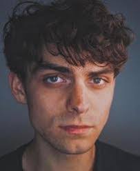 Marinda Smith's Instagram, Twitter & Facebook