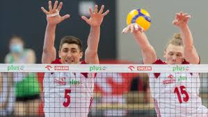 Reprezentacja polski w tegorocznej edycji ligi narodów rozegrała 15 spotkań, przegrywajac trzykrotnie. Liga Narodow Siatkarski Klasyk Polska Brazylia 0 3 Bolesna Porazka Zespolu Vitala Heynena Sport Tvp Pl