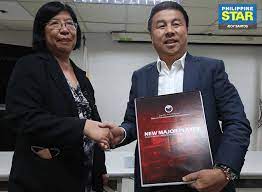 Uy of pampanga, different from the dau of davao, walks into the veranda of the club filipino one recent saturday morning with a mask on his face, a white cap and dark aviator shades. Converge Ict Officially Joins Third Telco Battle