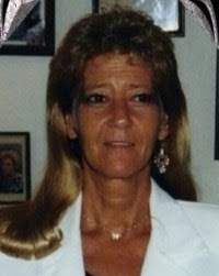 Kerry Oakes's Instagram, Twitter & Facebook