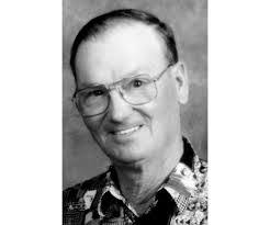 Craig Elwood's Instagram, Twitter & Facebook