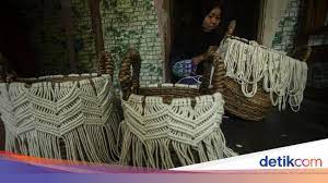 Kerajinan bahan limbah lunak pada dasarnya adalah. Pengertian Kerajinan Tujuan Jenis Dan Contohnya