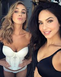 BEAUTIFUL CHRISTEN HARPER & ELIZABETH TURNER 8x10 Glossy Photo
