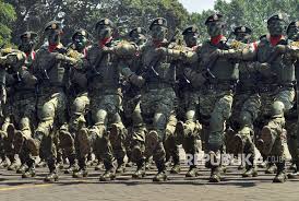 Dihalaman ini anda akan melihat gambar keren tentara yang keren! Kebahagiaan Mantan Kkb Aceh Saat Putranya Masuk Tni Republika Online