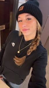 Paige Dellinger's Instagram, Twitter & Facebook