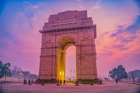 19 Iconic Historical Places in India ...