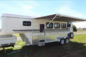 9 Aus Horse Float Ideas Horses Recreational Vehicles Horse Trailer Living Quarters