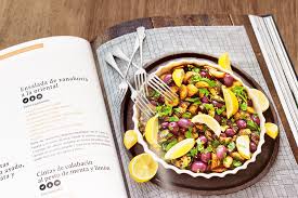 Cocina vegana sin carne, sin huevo, sin leche, sin lactosa, sin gluten, sin azúcar, para celiacos, para alergias, intolerancias. El Gran Libro De Cocina Vegana Francesa De Marie Laforet