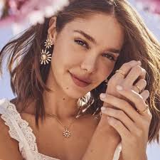 Kendra babied Scott Madison Daisy