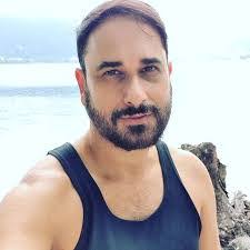 Eli Duarte's Instagram, Twitter & Facebook