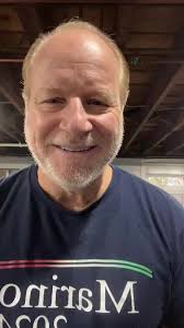 Morning walk with Mike You guessed it, I'm in a Jacuzzi . . . 🎙️ Ready for  a laughter-filled extravaganza? 🍝🤣 Join me