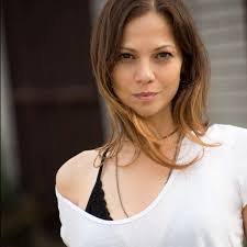 Tamara Braun's Instagram, Twitter & Facebook