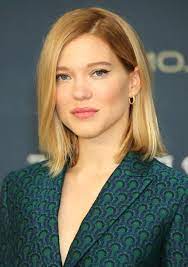 I am addicted to her french accent,smile,and stunning looks. Lea Seydoux Bondwiki Fandom