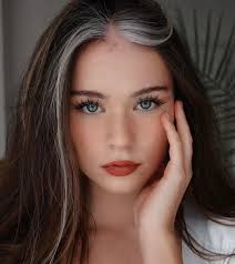 Nadine Brady's Instagram, Twitter & Facebook