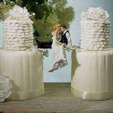 The Look Of Love Bride And Groom Couple Figurine Weddingstar Love Cake Topper Funny Wedding Cake Toppers Wedding Cake Tops