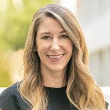 Kerry Benoit's Instagram, Twitter & Facebook