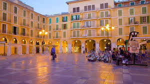 Secondo i dati di holidu aggiornati al. Citta Vecchia Es Case Vacanze Appartamenti In Affitto Etc Vrbo