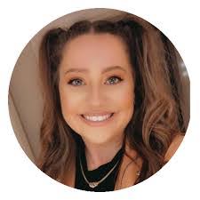 Amber Cupp's Instagram, Twitter & Facebook