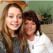 Leanne Shoemaker's Instagram, Twitter & Facebook