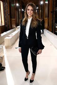 What Women S Pant Suits Are In Style For 2015 Fashiongum Com Tomboy Chic Outfits Fashion Paris Fashion Week