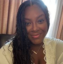 Who offers furniture delivery services in Port St. Lucie?